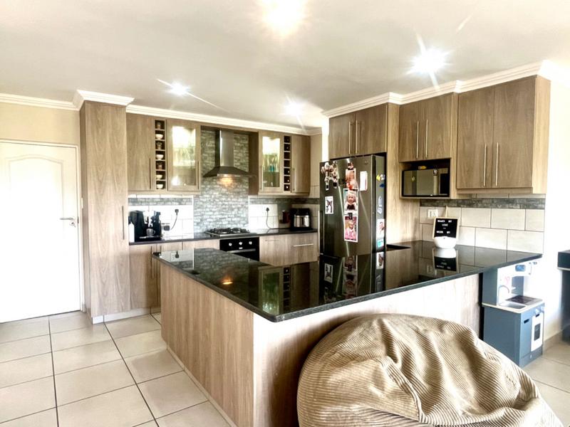 3 Bedroom Property for Sale in Reebok Western Cape